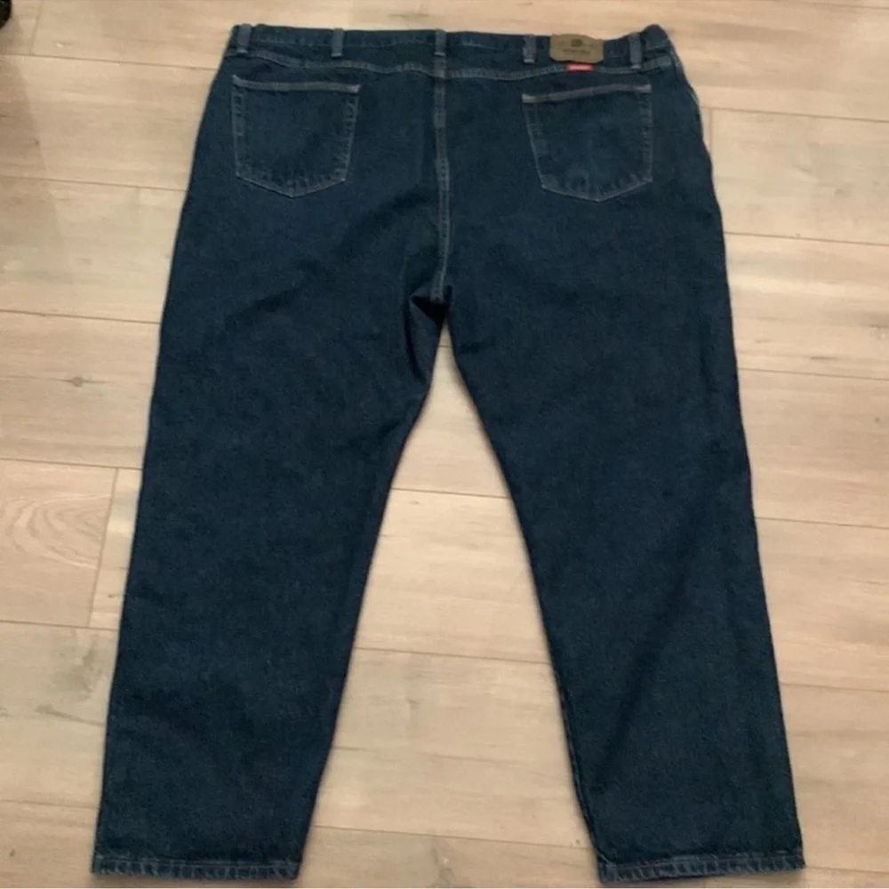 Wrangler Men's Dark Blue Relaxed Fit Jeans - Picture 3 of 10